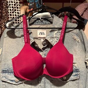 NEW Victoria's Secret Burgundy Bra